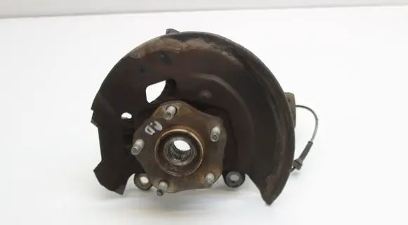 Nissan X-Trail T32 Front wheel hub