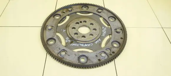 Mini Cooper Countryman R60 Flywheel 7812622 N47C20A