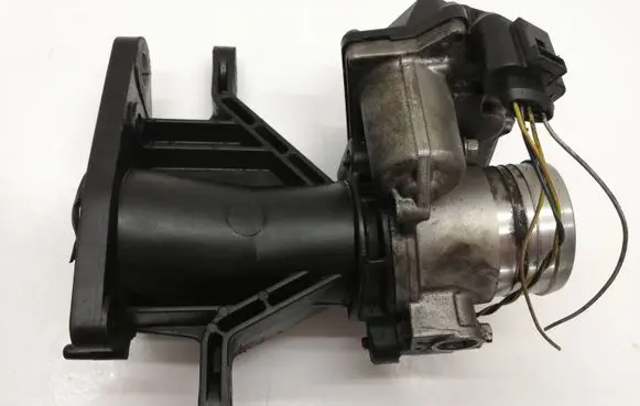 Ford Mondeo MK IV Throttle valve 9m5q9e926aa