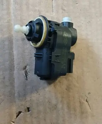 Renault Scenic III - Grand scenic III Headlight level adjustment motor 8200402521 9021009
