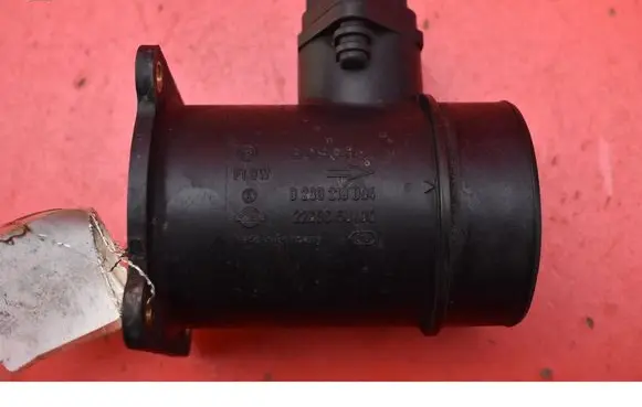 Nissan Almera Tino Mass air flow meter 226805U400