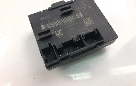 Volkswagen Golf VII Other control units/modules 5Q0959595E