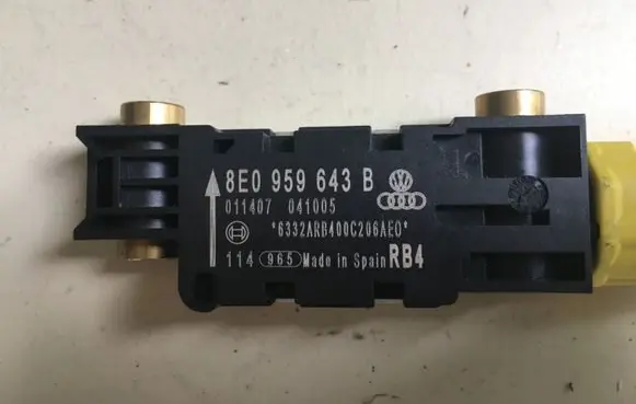 Audi A4 S4 B6 8E 8H Airbag deployment crash/impact sensor 8E0959643B