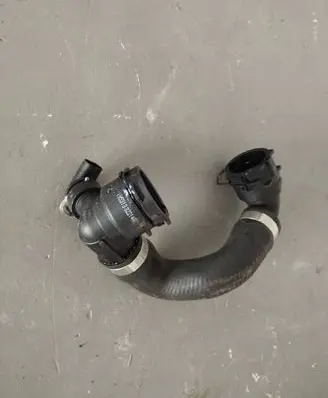 Mercedes-Benz GLE (W166 - C292) Engine coolant pipe/hose A1665004100 A0999053700