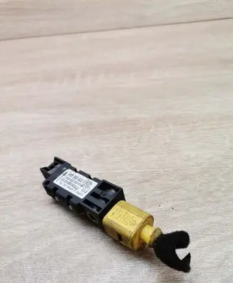 Audi A6 S6 C6 4F Airbag deployment crash/impact sensor 4B0959643E