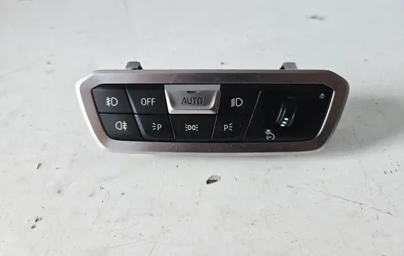 Light switch