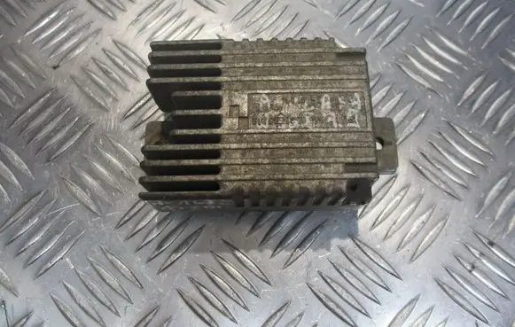 Mercedes-Benz A W168 Coolant fan relay A0275458032