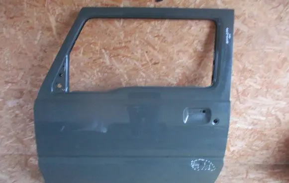 Suzuki Jimny Front door