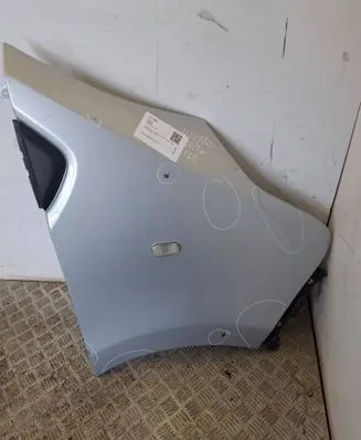 Opel Vivaro Fender 