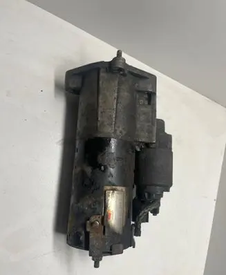 Audi A4 S4 B7 8E 8H Starter motor 0986021220