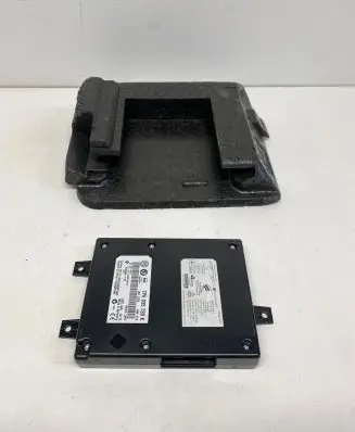 Volkswagen Golf VI Bluetooth control unit module 7P6035730K 3C0919738B