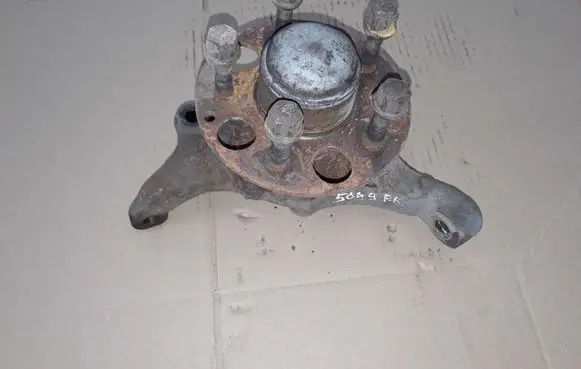 Mercedes-Benz CLK A209 C209 Front wheel hub NOCODE