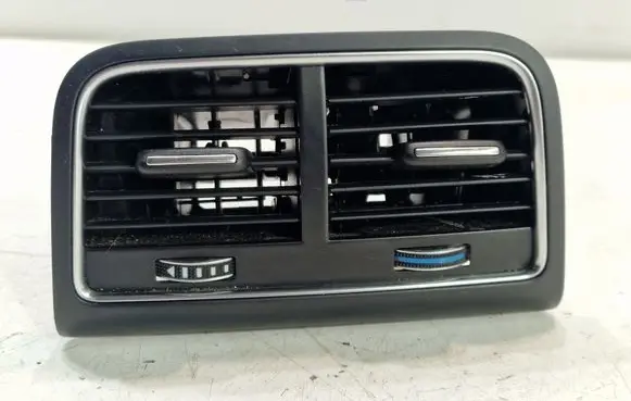 Rear air vent grill