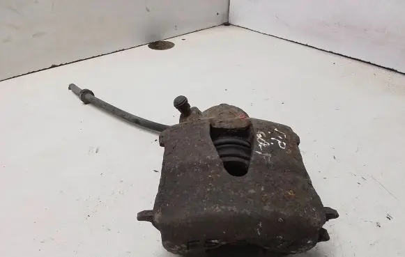Volkswagen Golf IV Front brake caliper