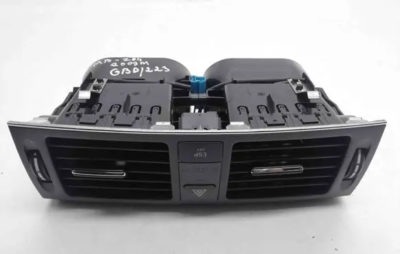 Mercedes-Benz C W204 Other center console (tunnel) element A2048305754