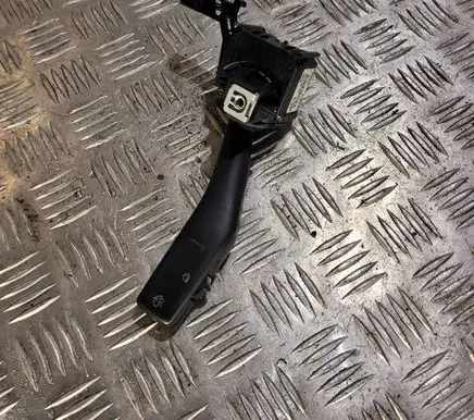 Volkswagen Jetta V Wiper control stalk 1K0953519B 01203505 035055268511