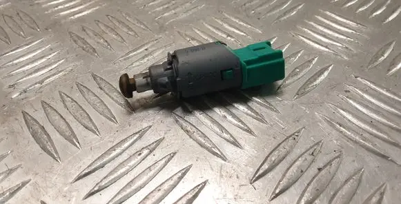 Clutch pedal sensor