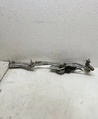 Front wiper linkage and motor