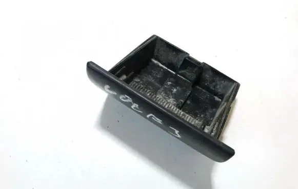 Car ashtray