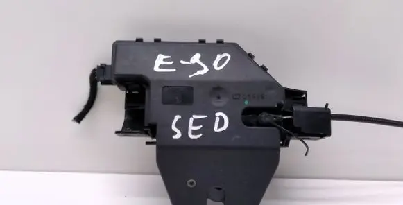 BMW 3 E90 E91 Tailgate/trunk/boot lock/catch/latch 8196401