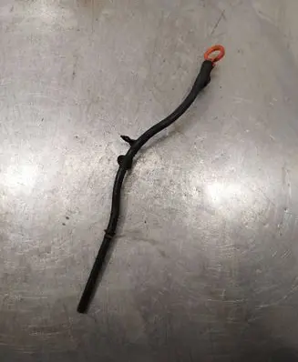 Volkswagen Touran II Oil level dip stick 03l103634