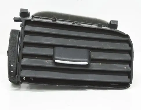 Volkswagen Jetta VI Dashboard air vent grill cover trim 5C6819704