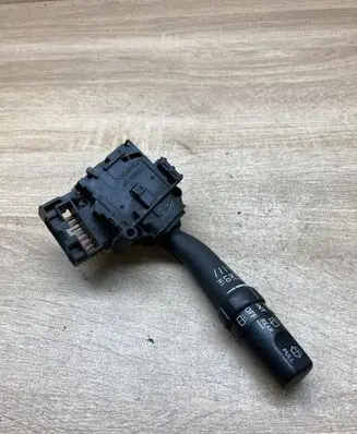Toyota Avensis T220 Wiper control stalk 8465205130