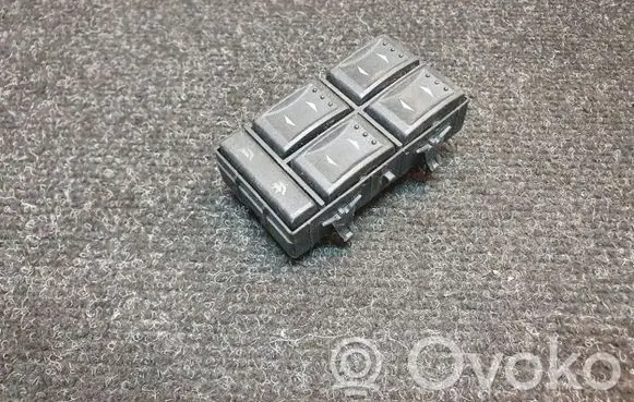 Ford Mondeo Mk III Electric window control switch 03163451 1S7T14A132BD