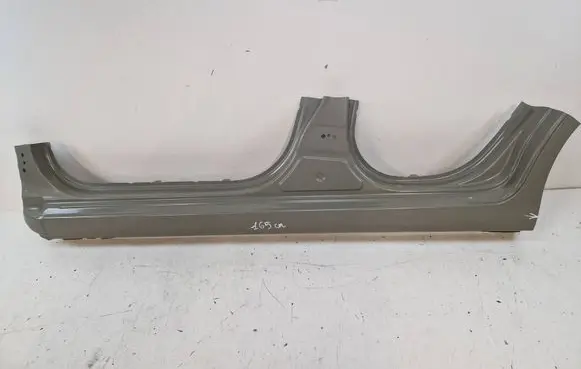 Toyota Aygo AB40 Sill 1612109080 61412-0H070