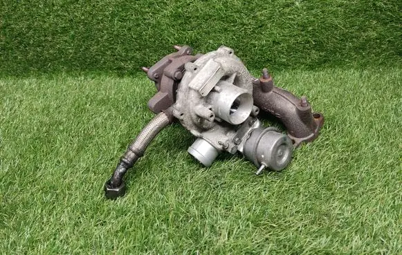 Skoda Fabia Mk2 (5J) Turbo 7337835008S QD5000371