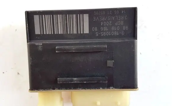 Citroen C4 II Picasso Coolant fan relay 9801916680 018010955