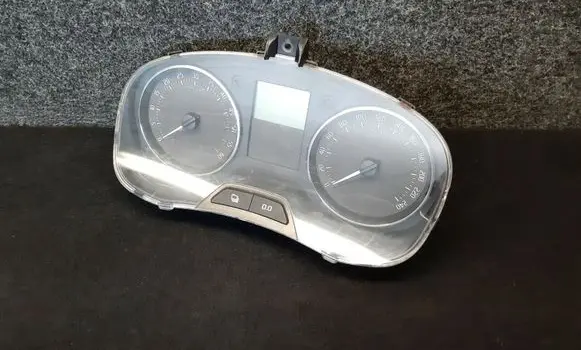 Skoda Roomster (5J) Speedometer (instrument cluster) 5J0920811J