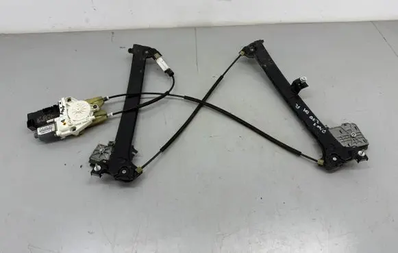 Peugeot 407 Front door window regulator motor 1137328232 987287104