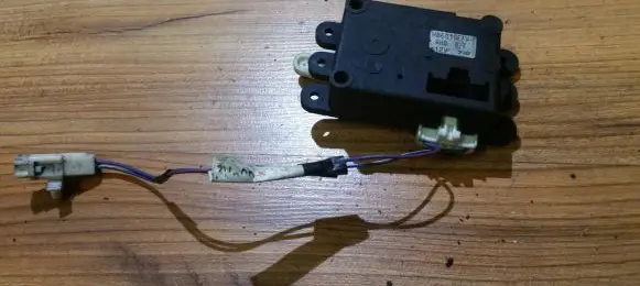 Mazda 626 Air flap motor/actuator hb601ge7v rhd