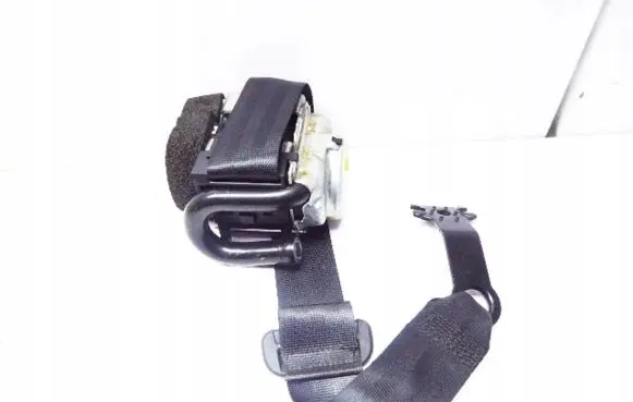 Volkswagen PASSAT B8 Rear seatbelt 3G9857805E