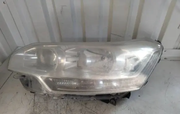 Headlight/headlamp