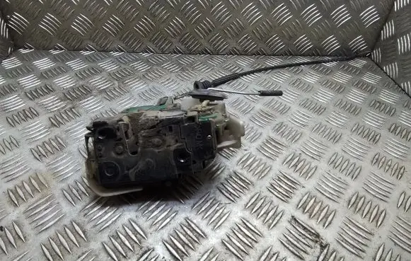 Volkswagen Multivan T5 Front door lock 3B1837016BQ 993019101