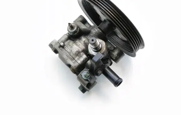 Mitsubishi Space Wagon Power steering pump 11872402654