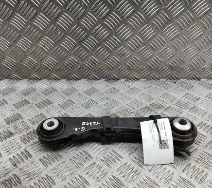 BMW 5 G30 G31 Rear upper control arm/wishbone 6867538