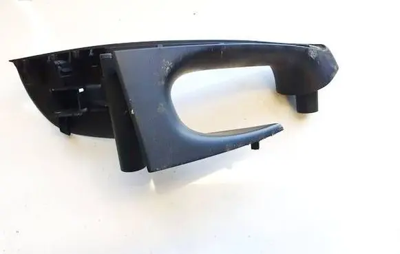 Volkswagen PASSAT B6 Front door window switch trim 3C4867179B