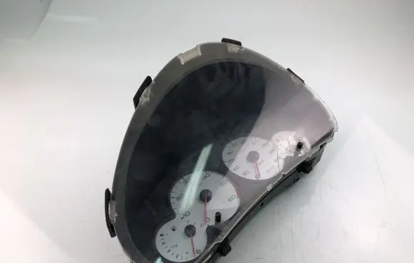 Peugeot 206 Speedometer (instrument cluster) 9648836580