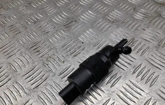 Audi A6 S6 C6 4F Windscreen/windshield washer pump 3B7955681