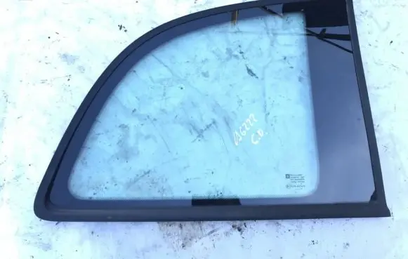 Opel Zafira A Rear side window