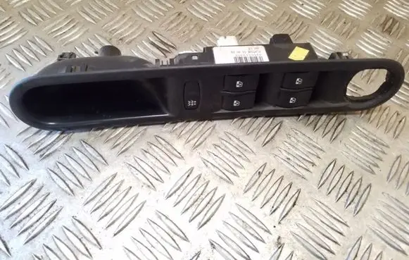 Renault Espace - Grand espace IV Electric window control switch 8200519355 0012126