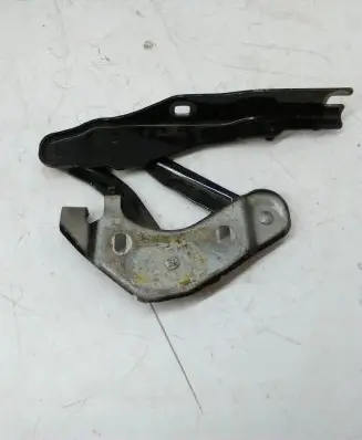 Audi A1 Engine bonnet/hood hinges 8X0823301A