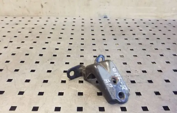 Subaru Legacy Rear door lower hinge