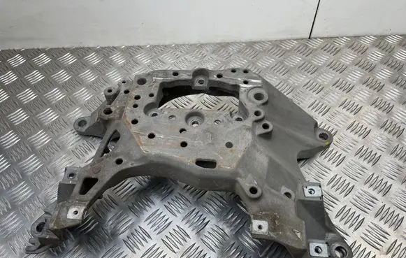 Audi SQ7 Gearbox mounting bracket 4M0399262C