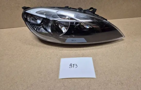Volvo V40 Headlight/headlamp 31420004