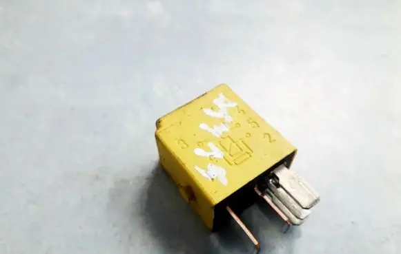 Mercedes-Benz E W211 Other relay 0025421219