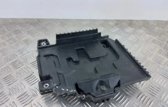 Hyundai i20 (BC3 BI3) Battery tray 37150Q0000